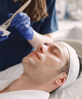 close-up-on-a-man-in-cosmetologist-cabinet-has-a-s-2024-12-06-12-54-28-utc (1) close-up-on-a-man-in-cosmetologist-cabinet-has-a-s-2024-12-06-12-54-28-utc (1)